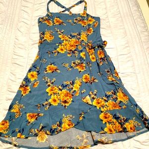 Criss Cross back Floral on Green Dress by Xhilaration size M